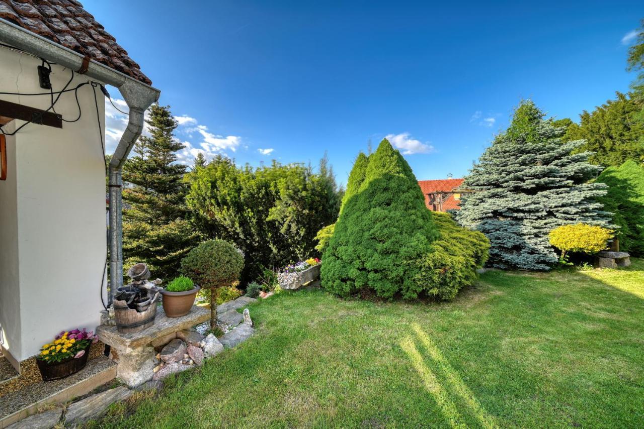 Chaloupka U Potoka Villa Kutná Hora Exteriör bild